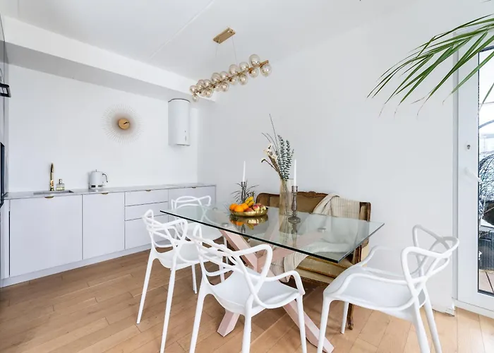Kalamaja Modern Stay With Free Parking, Netflix And Welcome Treats!